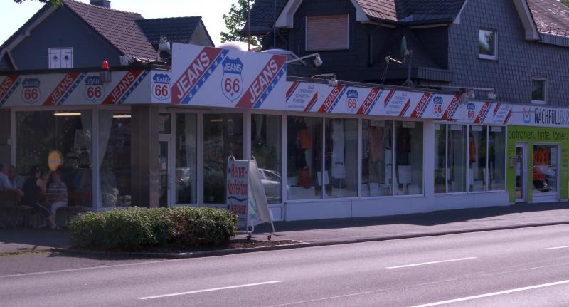 "Jeans 66" in der Marburger Straße in Kreuztal: Riesenauswahl in Markenqualität